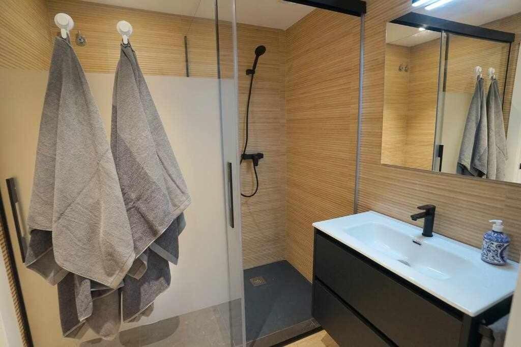 Bilbao Ciudad Del Mundo Arte Teletrabajo Y Ocio Appartement Buitenkant foto